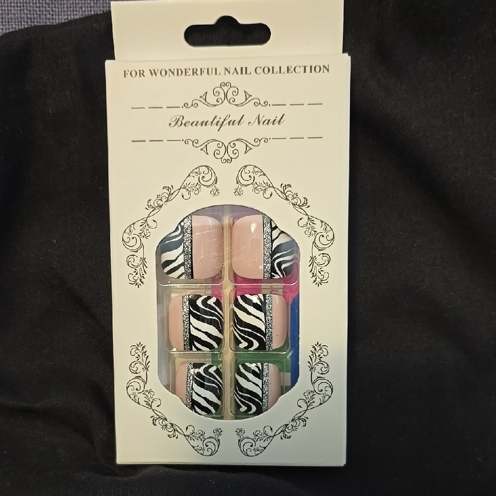 Beautiful Nail Collection - Zebra Print and Nude False Toenails